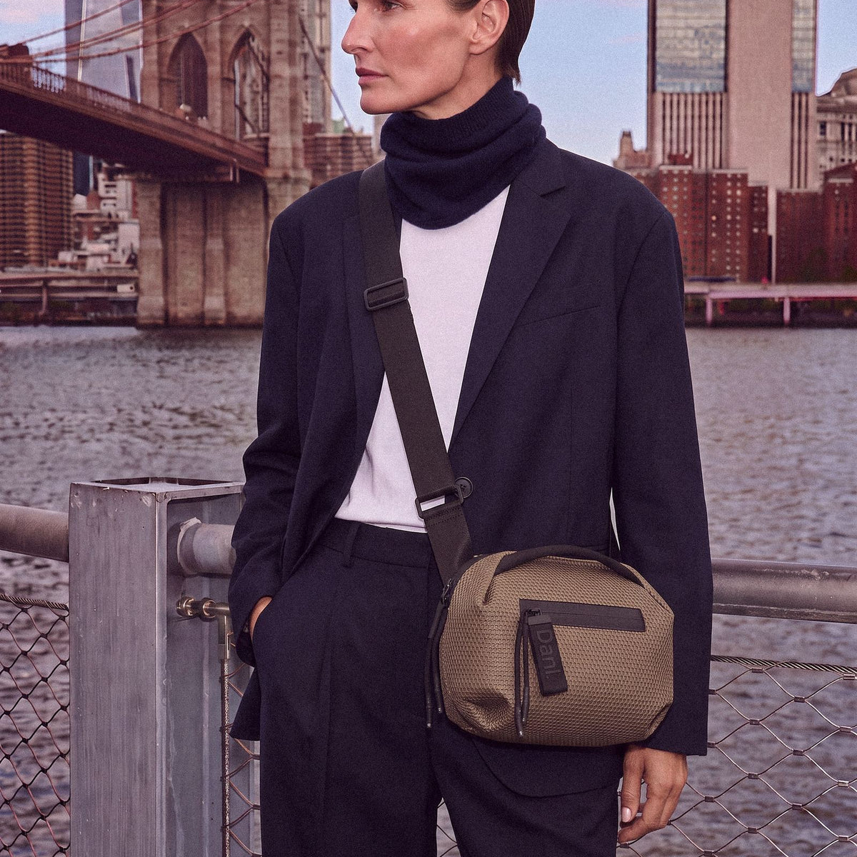 Crossbody bags for women: Bonnie Crossbody Bag in Taupe worn in New York