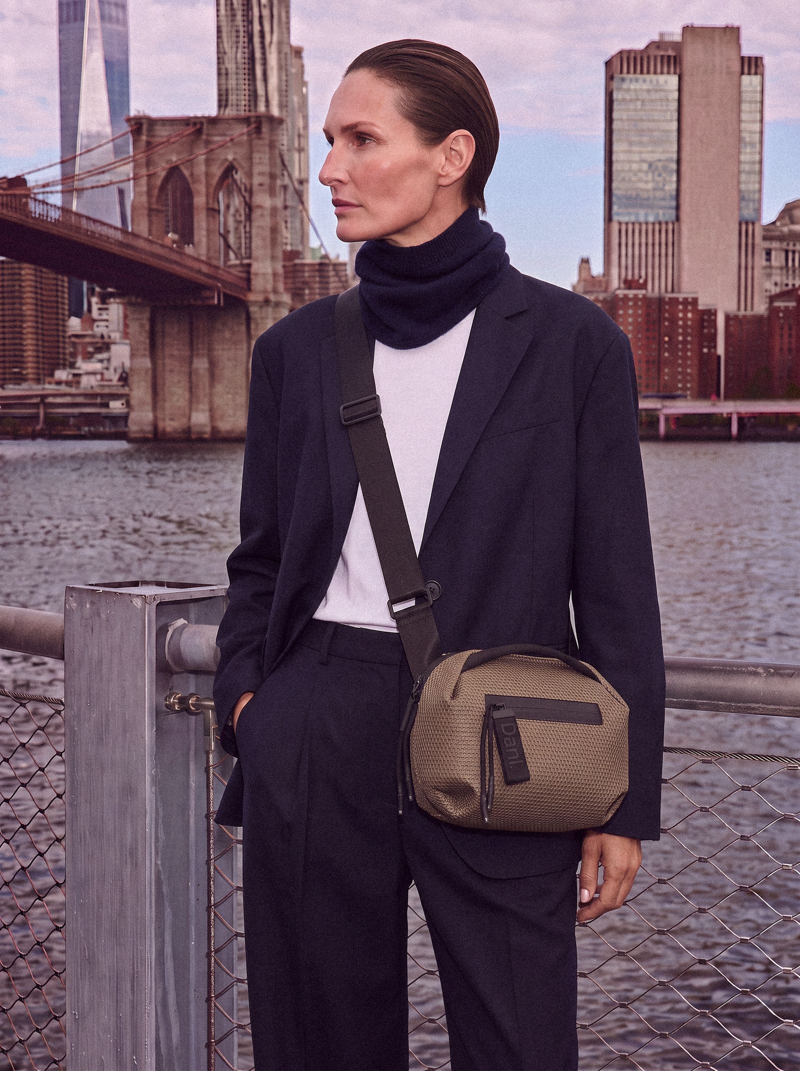 Crossbody bags for women: Bonnie Crossbody Bag in Taupe worn in New York