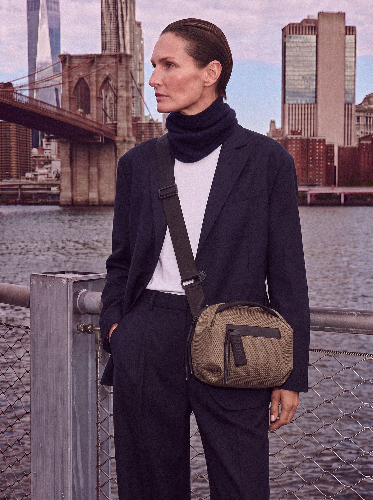 Crossbody bags for women: Bonnie Crossbody Bag in Taupe worn in New York